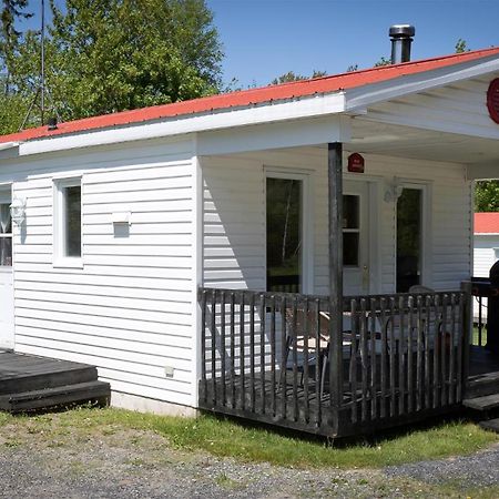 Camping Chalets Spas Pignons Rouges Saint Romain Екстериор снимка