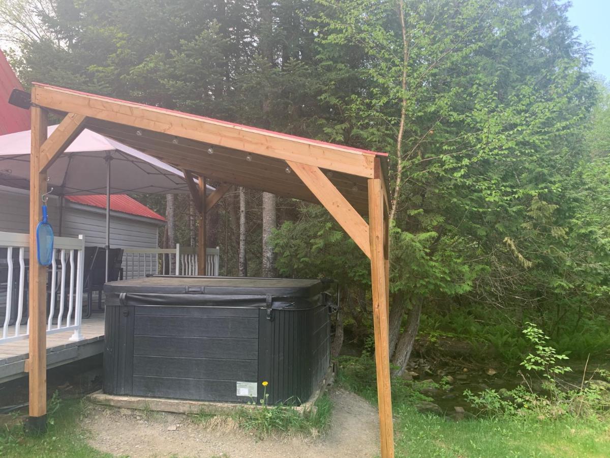 Camping Chalets Spas Pignons Rouges Saint Romain Екстериор снимка