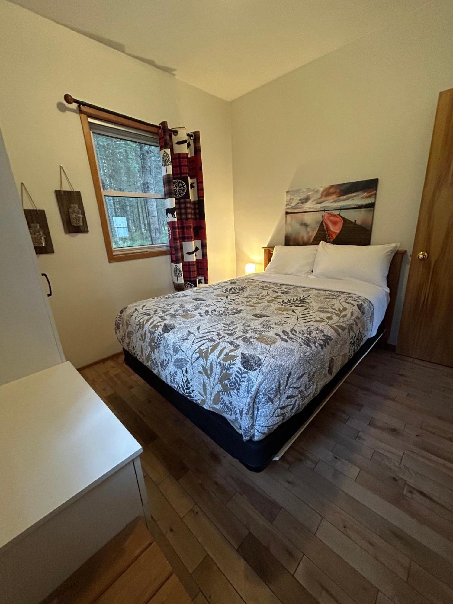 Camping Chalets Spas Pignons Rouges Saint Romain Екстериор снимка