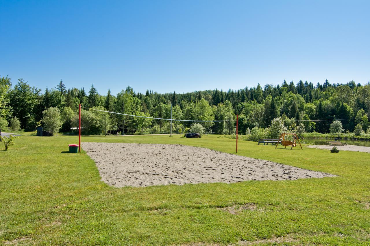 Camping Chalets Spas Pignons Rouges Saint Romain Екстериор снимка